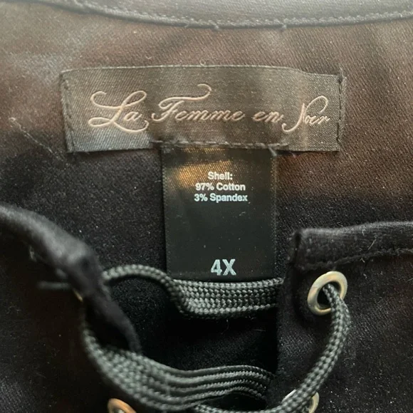 Cottage Witch Corset by La Femme en Noir 4x - Picture 4 of 5